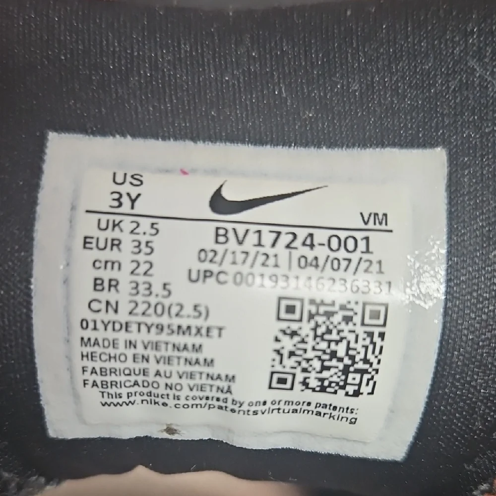 Nike Black Floral Sneakers